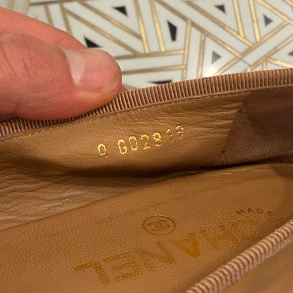 Chanel Nude Camel Lambskin Black Cap Toe Ballet Flat - Picture 8 of 8